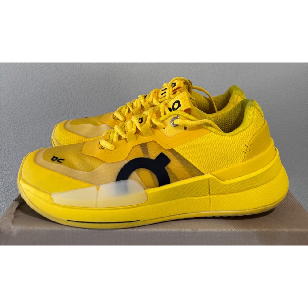On The Roger Pro 2 Lemon Yellow / Black Mens size 10 Sneakers Shoes